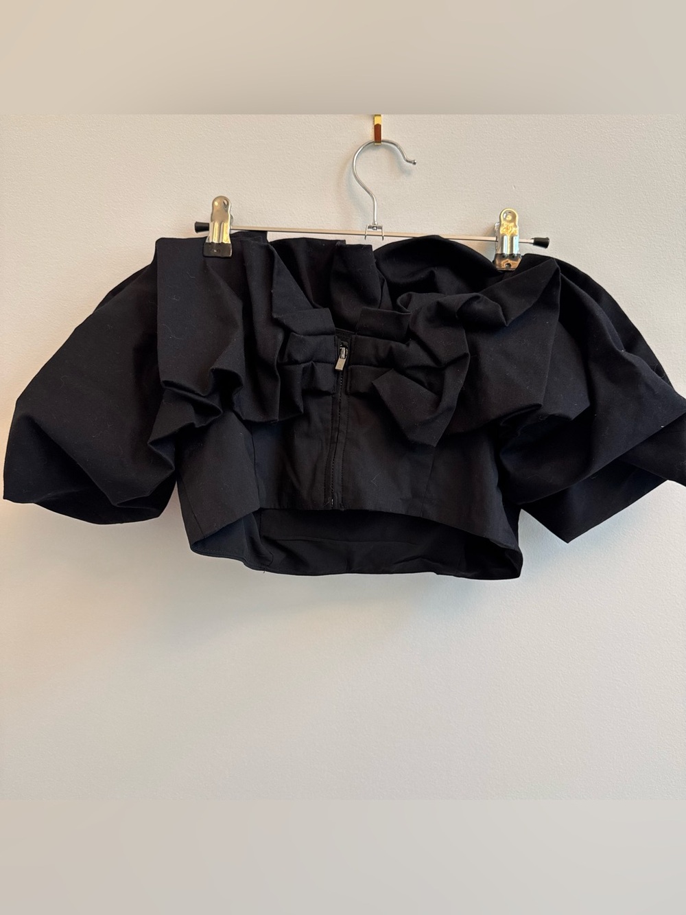 Dynamite Black Off-Shoulder Ruffle Crop Top - Picture 5 of 8